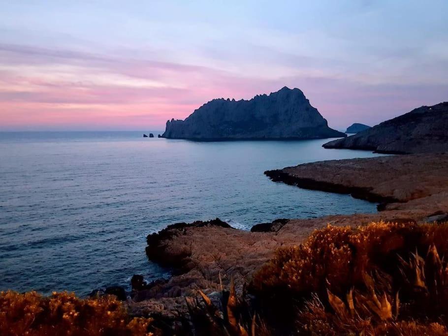 Studio Calanques Pres Du Vieux Port Marselha Exterior foto